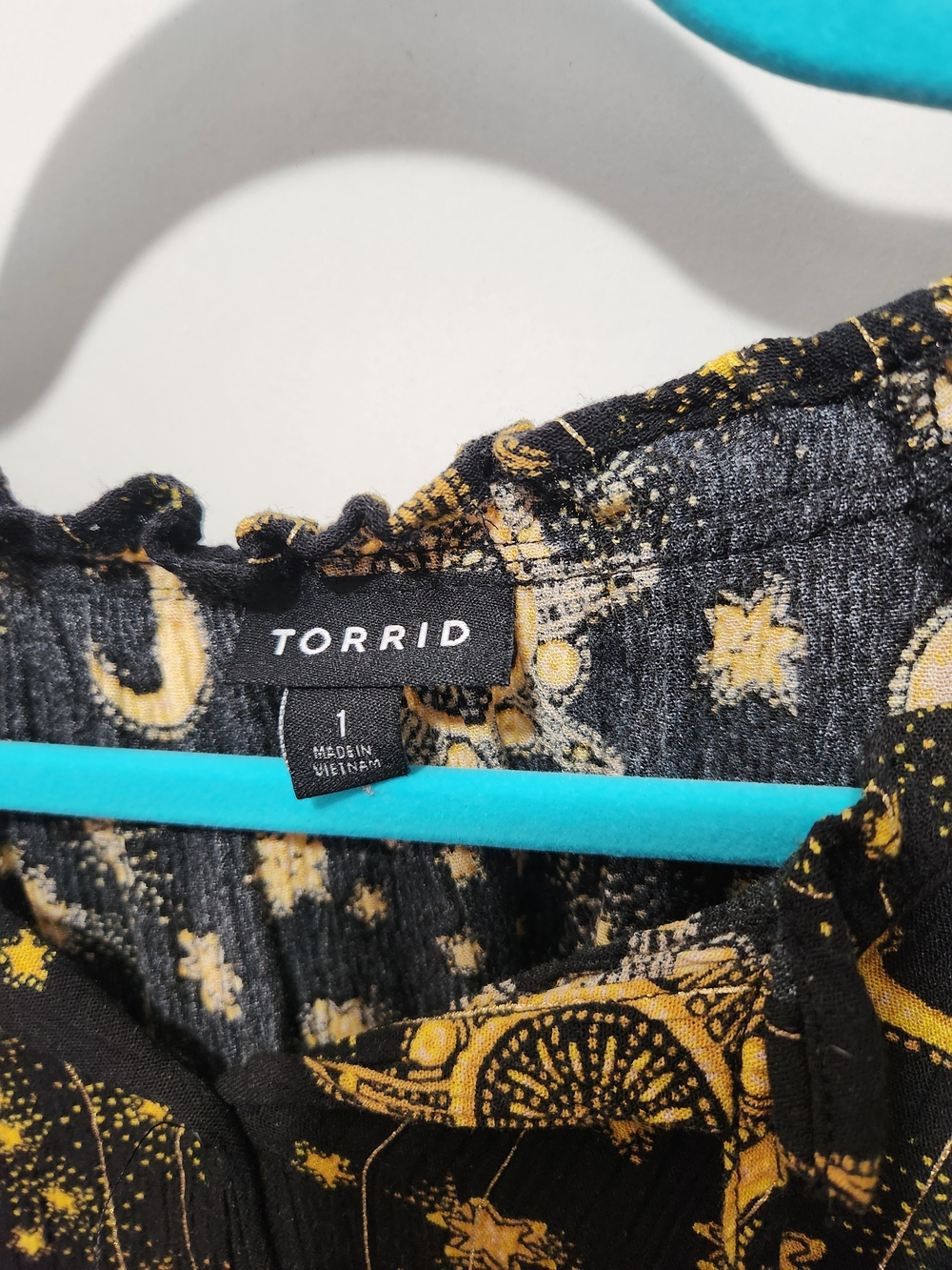 Torrid Black and Yellow Celestial Print Top - Picture 3 of 5